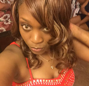 Meet your Posher, Crystal